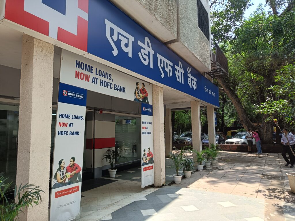 hdfc-bank-Safdarjung-Enclave-Market-Delhi

