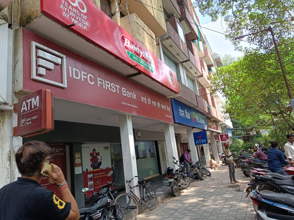idfc-bank-Safdarjung-Enclave-Market-Delhi