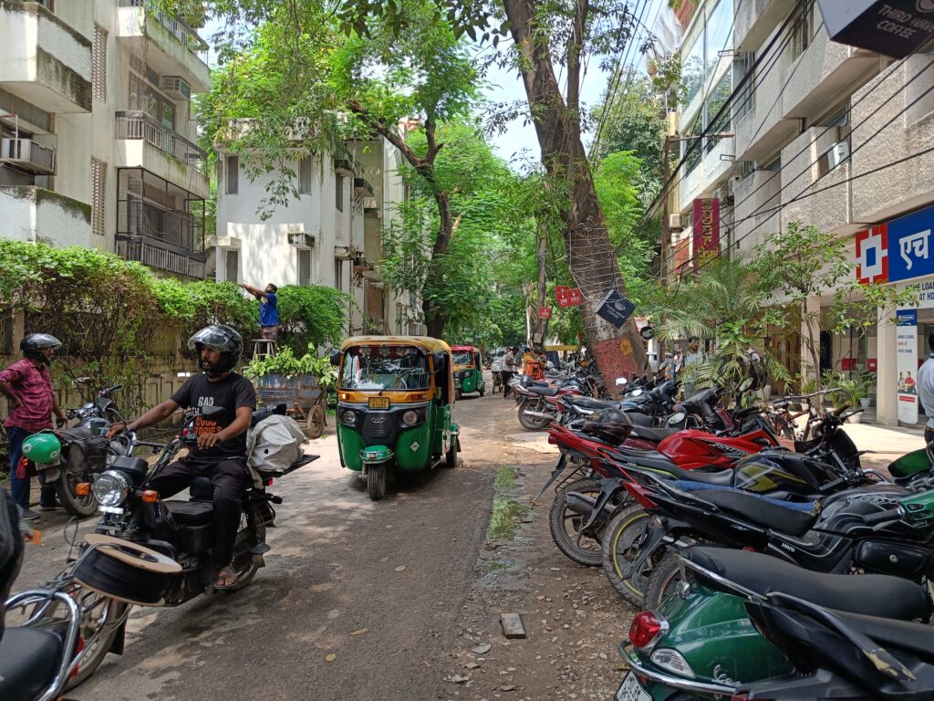 hdfc-bank-Safdarjung-Enclave-Market-Delhi