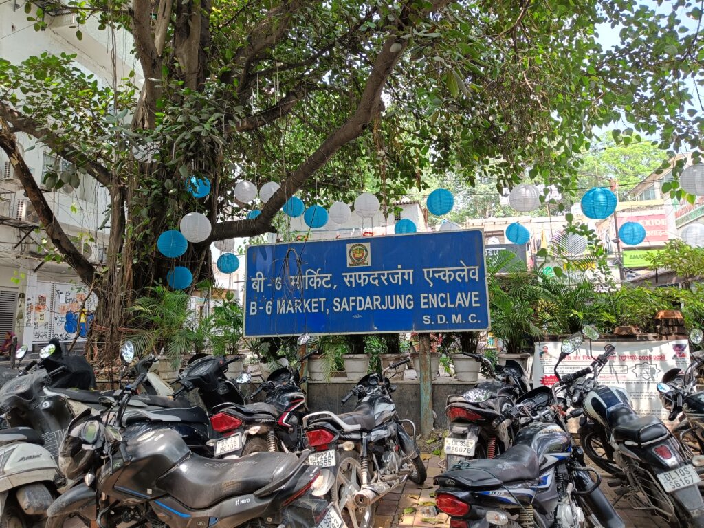 Safdarjung-Enclave-Market-Delhi